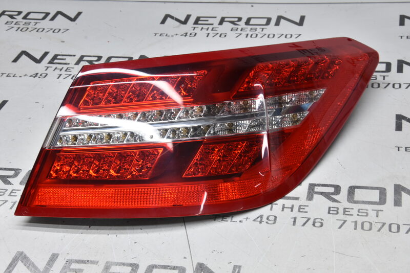 Mercedes E Coupe W207 Coupe LED Rück Brems Leuchte Rechts A2078200264