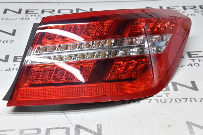 Mercedes E Coupe W207 Coupe LED Rück Brems Leuchte Rechts A2078200264 Bild 2