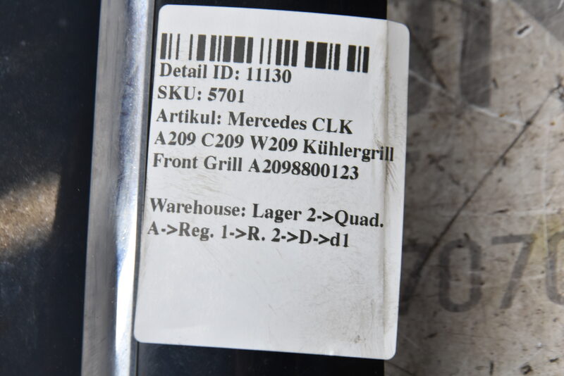 Mercedes CLK A209 C209 W209 Kühlergrill Front Grill A2098800123 Bild 10