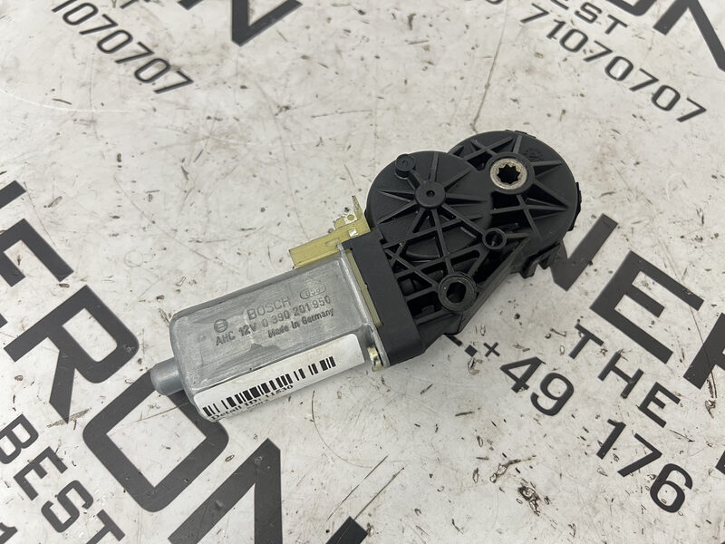 Mercedes SL R230 Stellmotor Seitenklappen Hutablage 0390201950 Bild 2
