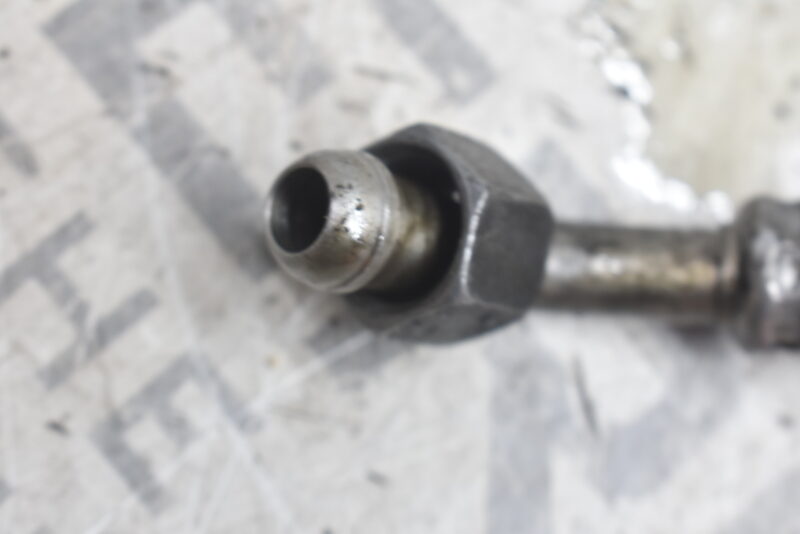 Mercedes S Klasse 600 W220 Ölleitung Getriebe A2202703796 Bild 3