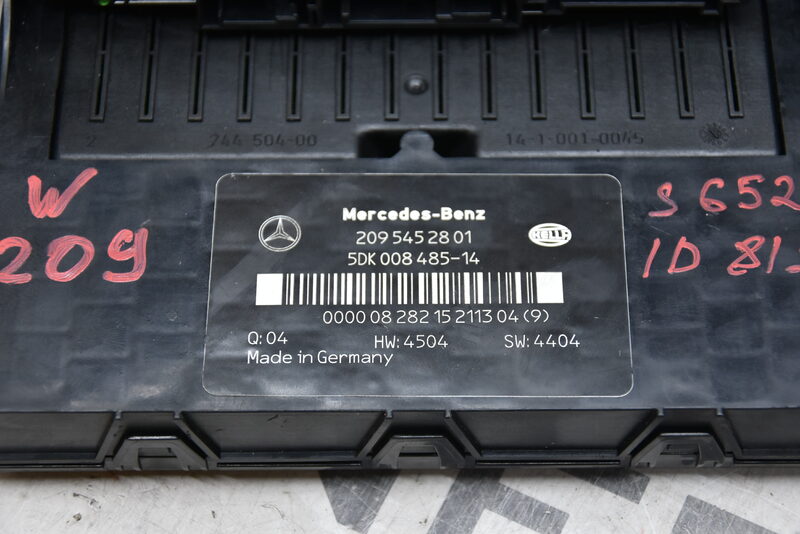 Mercedes CLK W209 C209 Sicherungskasten Relais Steuergerät SAM Modul A2095452801 Bild 4
