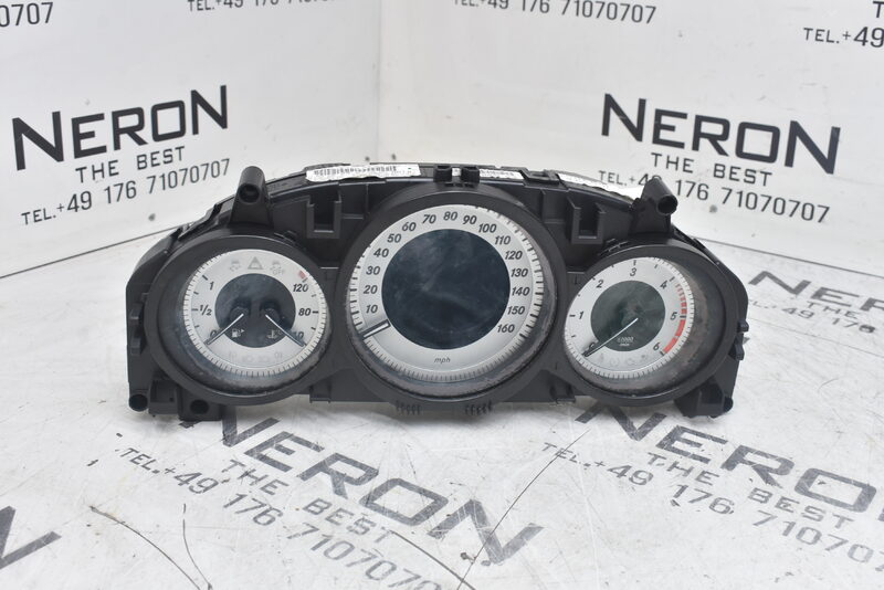 Mercedes W204 MPH Tacho Kombiinstrument Instrumententafel Automatik A2049008807