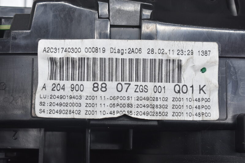 Mercedes W204 MPH Tacho Kombiinstrument Instrumententafel Automatik A2049008807 Bild 9