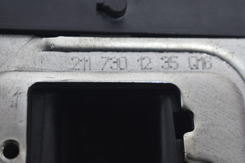 Mercedes E W211 Türschloss Tür Schloss Keyless Go Hinten Rechts A2117301135 Bild 6