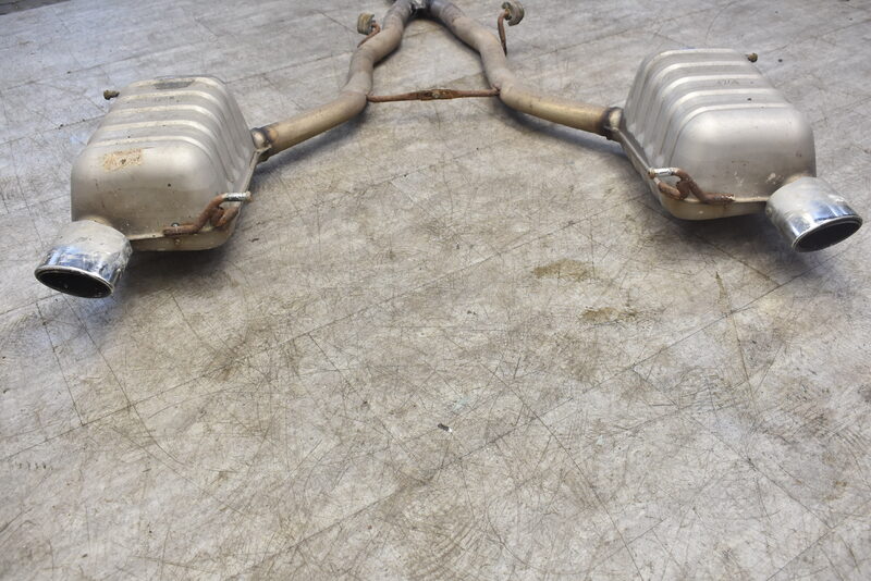 Mercedes SLK 350 R171  Auspuffen und Endtopfen A1714910201 A1714910401 Bild 5