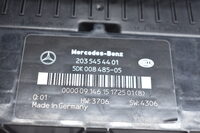 Mercedes CLK W209 Sicherungskasten Relais Box Steuergerät SAM Modul A2035454401 Bild 6