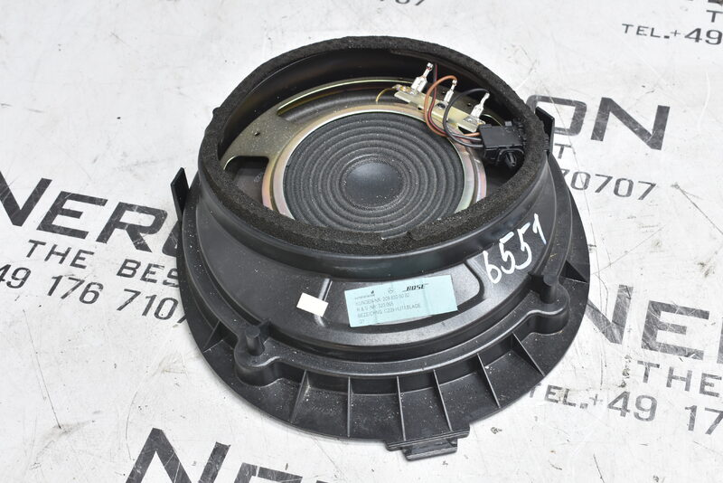 Mercedes CLK W209  Subwoofer Lautsprecher BOSE A2098200002 Bild 2