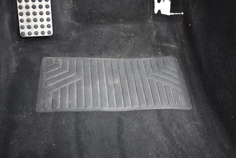 Mercedes E Klasse W212 Fahrerbod Belag  Schwarz Vorne Links A2126803840 Bild 3