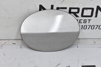 Mercedes SL R230 Tankdeckel Tank Abdeckung 723 Cubanit Silber A2305840339 Bild 1