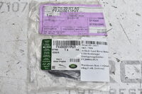 Land Rover Defender L316 Heckklappe Entriegelungsfinisher FVJ000011PUY Bild 3