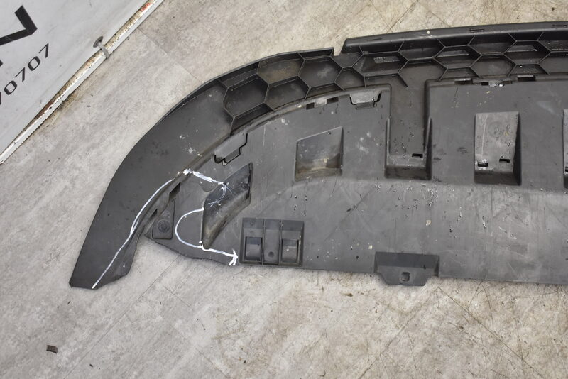 Mercedes V-Klasse Vito W447  Unterfahrschutz Adapter Unterboden A4478856400 Bild 6