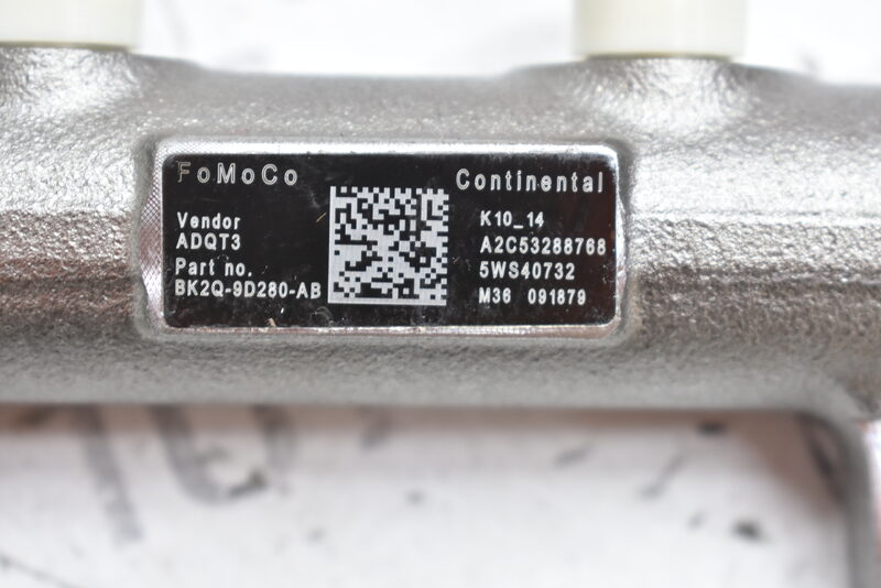 Rail-Rohr Kraftstoff  für Land Rover 5WS40732 Bild 5
