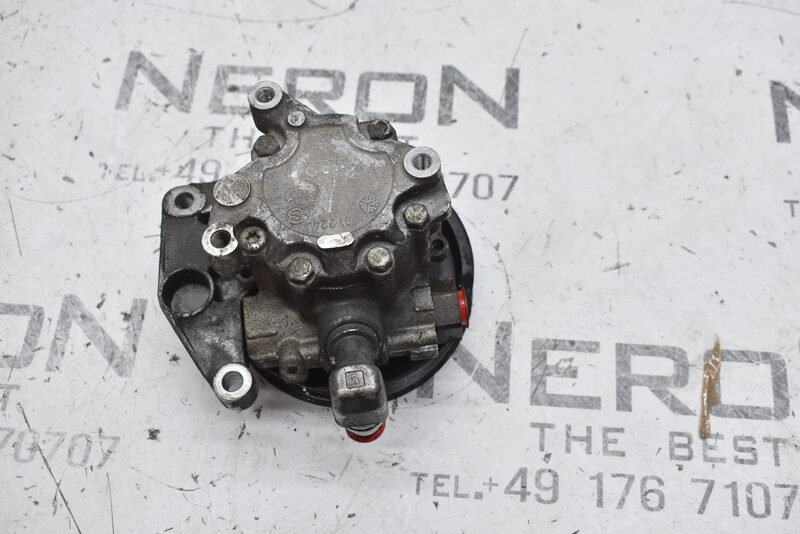 Mercedes CLK W209 W203 W204 W210 Servopumpe Hydraulik Pumpe Lenkung A0044667901 Bild 4