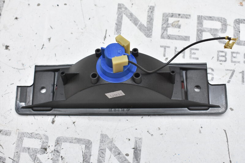 Discovery 2 Original Land Rover Heck Halterung Bremslicht Stoplicht XFG100330 Bild 2