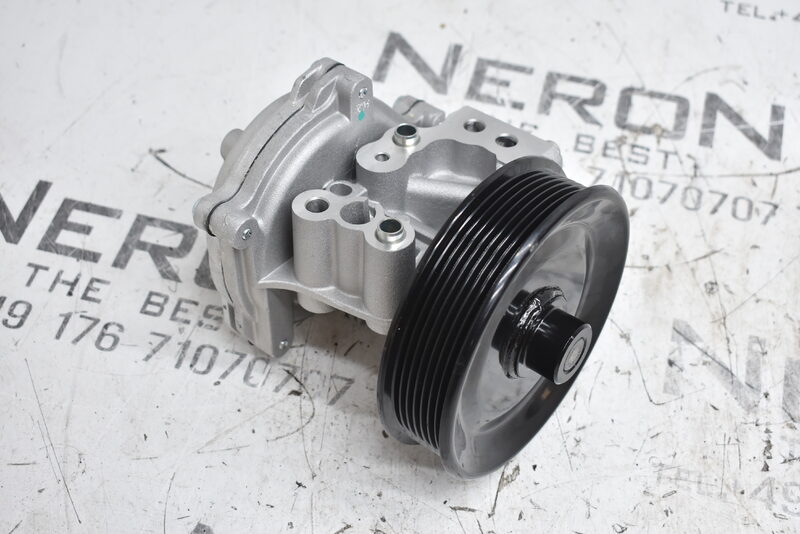 Wasserkühlmittelpumpe für Land Rover Defender 90/110 2,4L LR004799A
