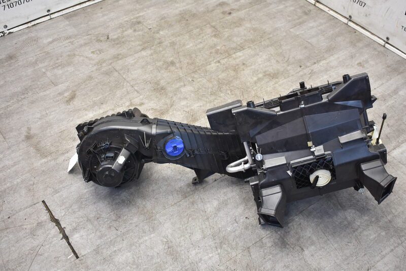 Mercedes Sprinter W906 Heizungskasten Heizgebläse Gebläsemotor A9068300061 Bild 3