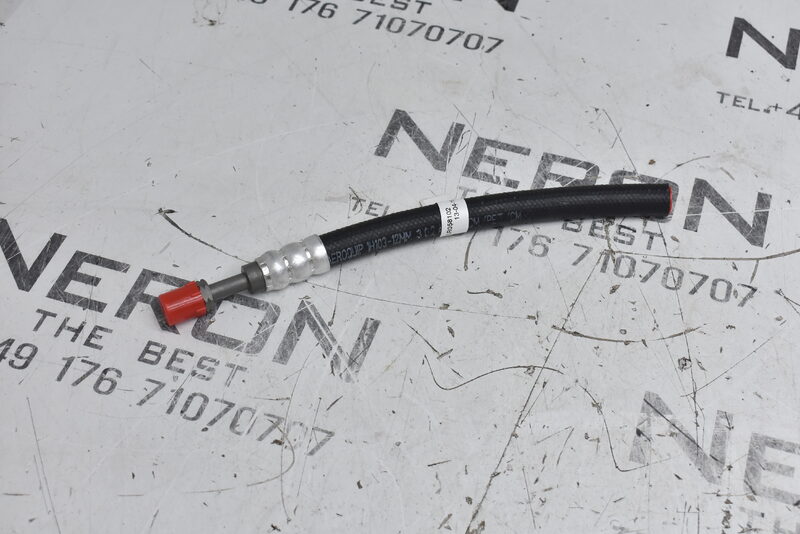 Land Rover Defender L316 Servolenkungskasten zum Reservoirrohr LR058102