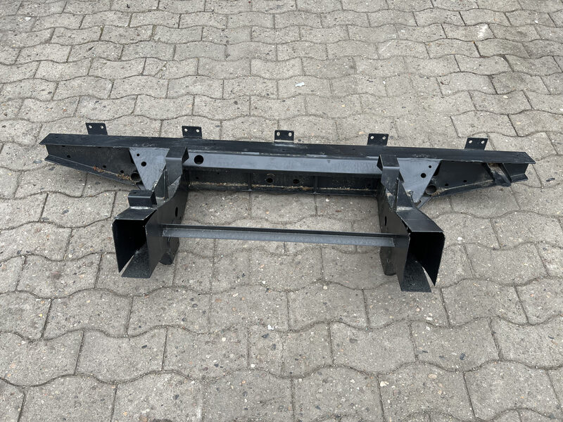 Land Rover Defender 90 Hinterer Quer Durchschnitt mit Fussverlängerungen STC8650 Bild 3