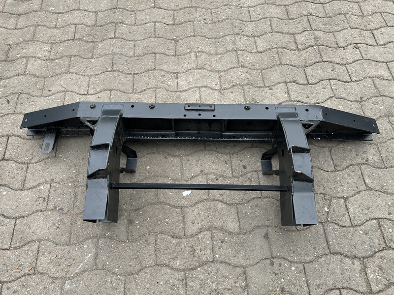 Land Rover Defender 90 Hinterer Quer Durchschnitt mit Fussverlängerungen STC8650 Bild 5