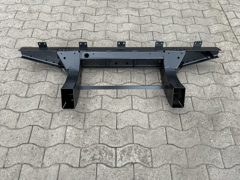 Land Rover Defender Hinterer Querträger Mit Fahrwerk Erweiterungen STC8651 Bild 3