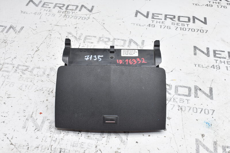 Mercedes C Klasse W204 Navi Display Monitor Bildschirm A2048205597