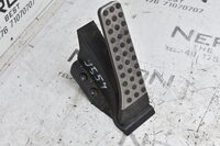 Mercedes E Klasse W212  Gaspedal Gaspedalbelag Pedal A2045000204 Bild 2