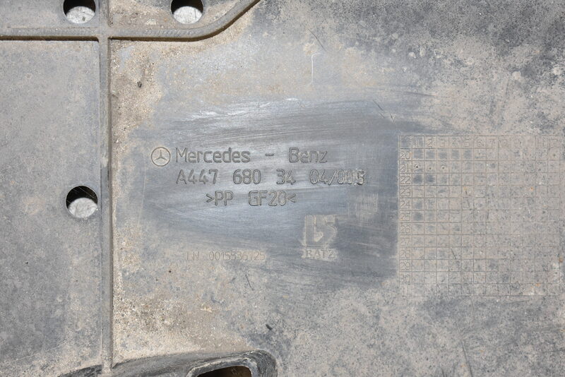Mercedes V-Klasse Vito W447 Motor Unter Boden Fahr Schutz Abdeckung A4476803404 Bild 4