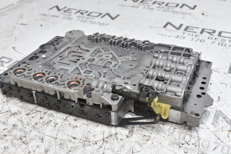 Mercedes  R171  Mechatronik Steuereinheit Getriebeventilkarosserie  A2202702106 Bild 2
