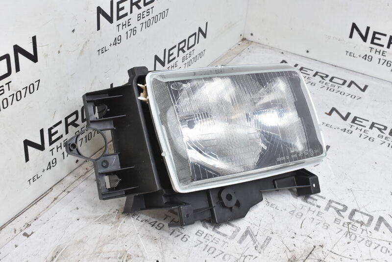 Land Rover Scheinwerferhalter Rechts XBC105720