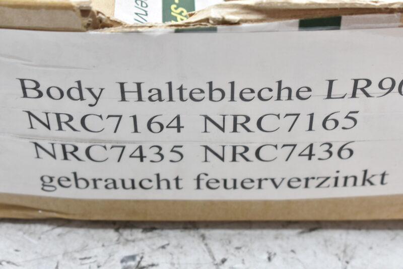 Land Rover 90-130 Body Haltebleche feuerverzinkt NRC7164 Bild 4