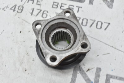 Differenzial Flansch Antriebsflansch  für Land Rover Defender STC3124 STC3124