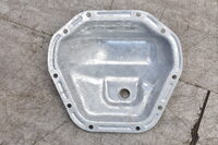 Land Rover Defender 109 Achsgehäusdeckel Abdeckung Differential RTC844 Bild 2