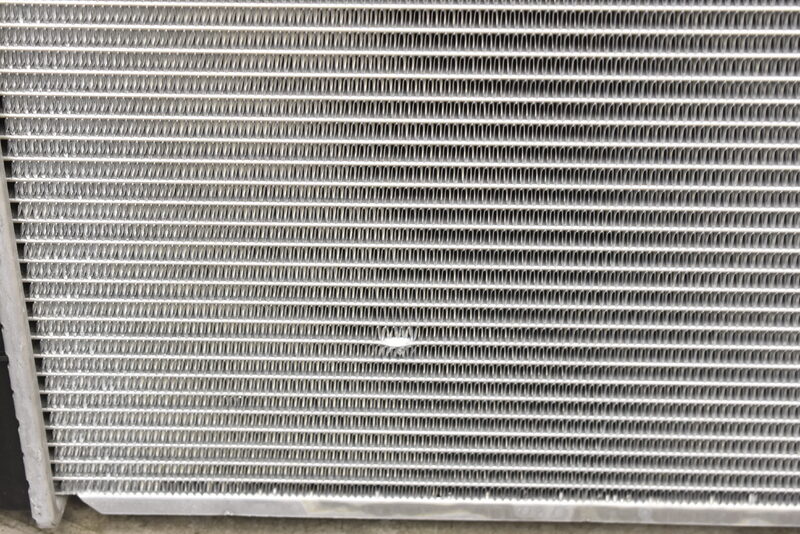 Kühler Wasserkühler Motorkühler für Land Rover ESR2270 Bild 2