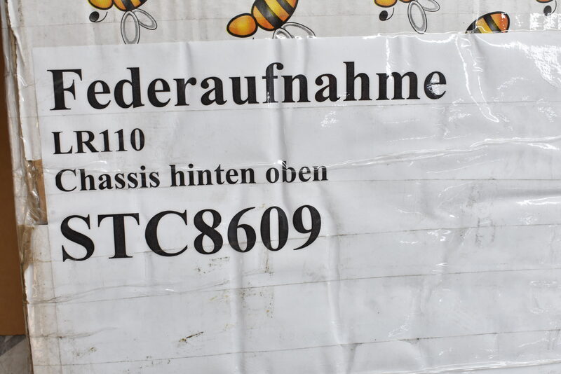 Federaufnahme Für Land Rover 110 STC8609 Bild 3