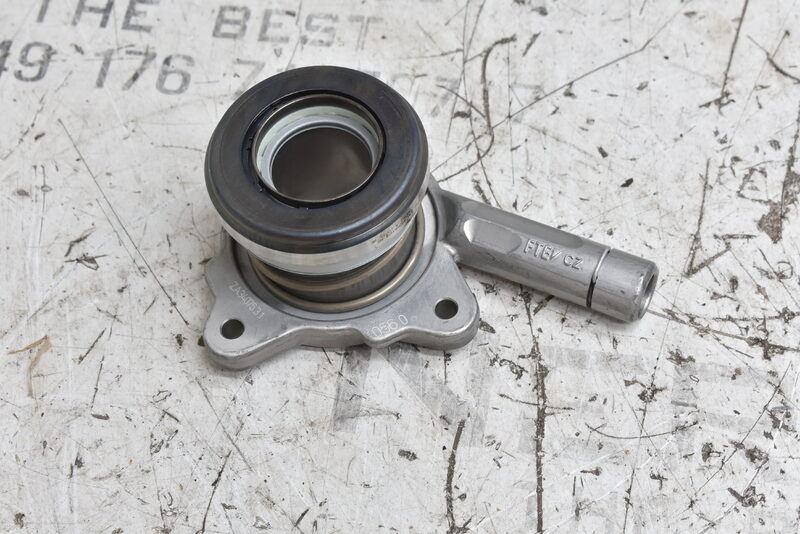 Kupplungsnehmerzyl Ausrücklager für Defender Td4  LR068979G