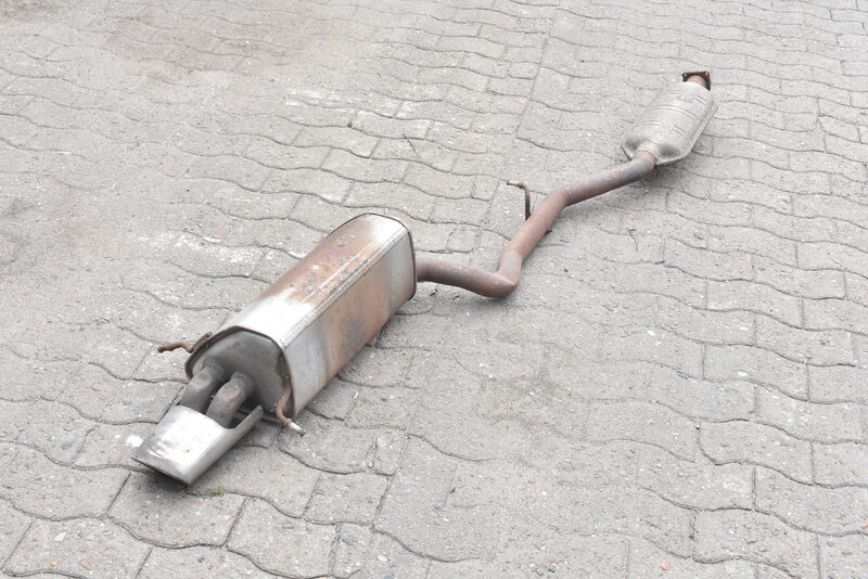 Mercedes C Klasse W203 W209 Auspuff und Endtopf A2034911001