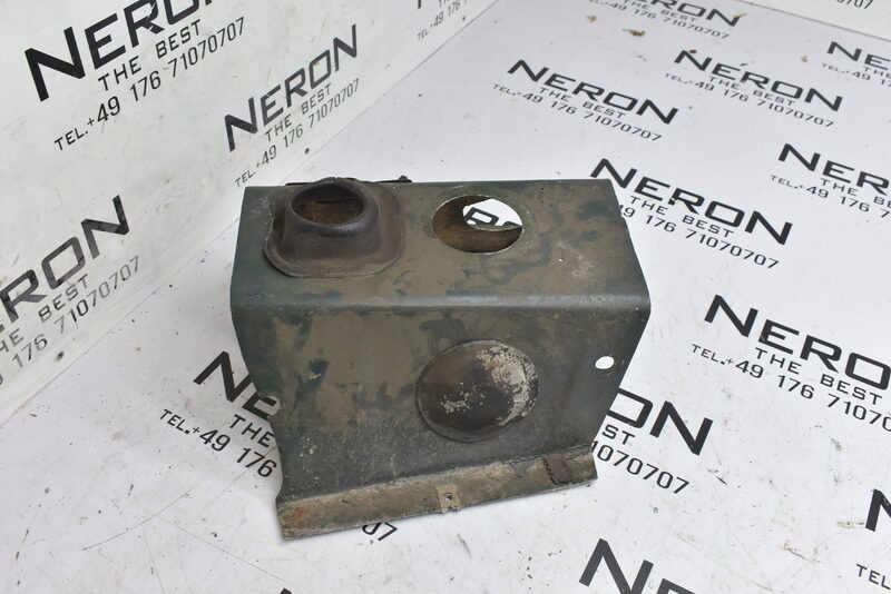Land Rover LR88 109 Tunnelblech  333882 Bild 2