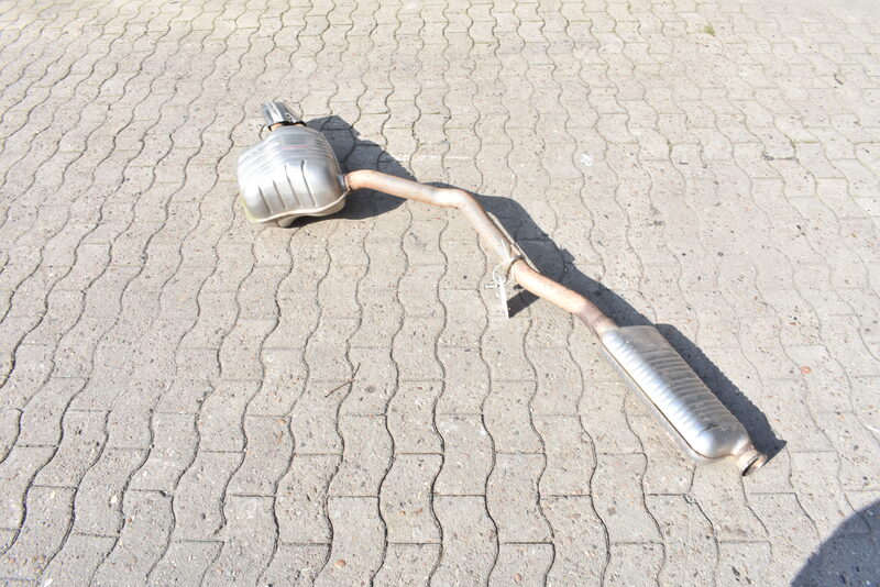 Mercedes C Klasse W204  Auspuff und Endtopf A2044917901 Bild 3